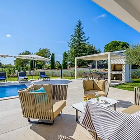 Βίλα Frani By Interhome *