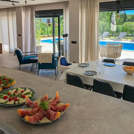 Frani By Interhome * Πόρετς