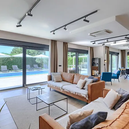 Frani By Interhome