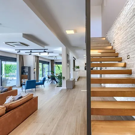 Frani By Interhome Вілла Пореч
