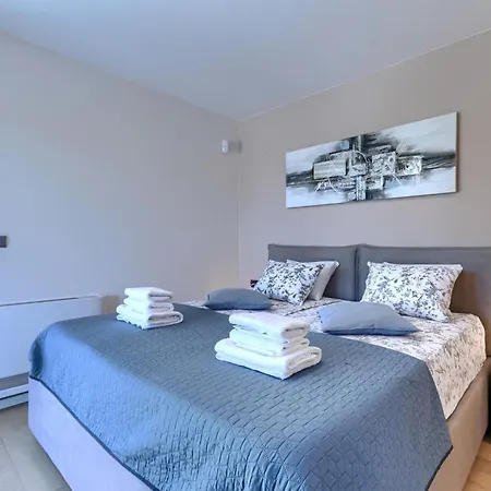 Frani By Interhome Пореч