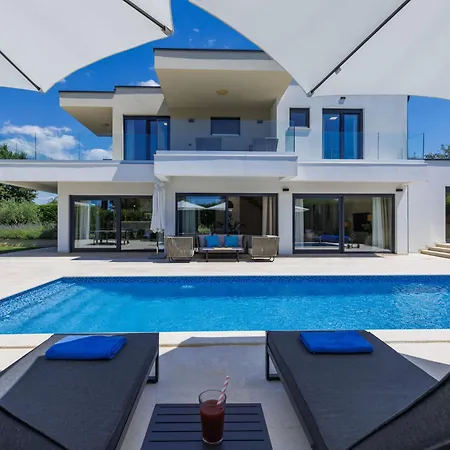 Frani By Interhome * Пореч